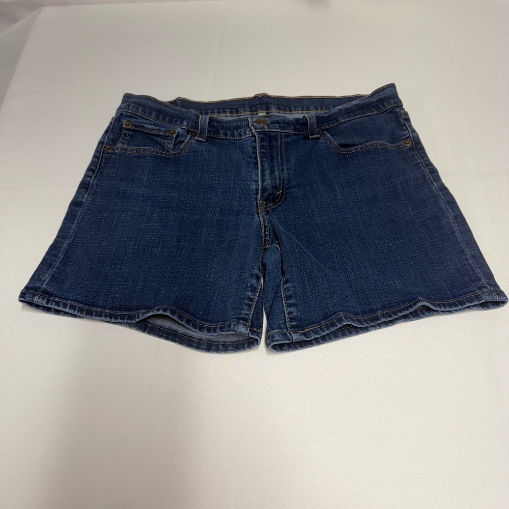 Levi Strauss & Co Womens Dark Wash Denim Shorts Mid Rise Size 32 Waist